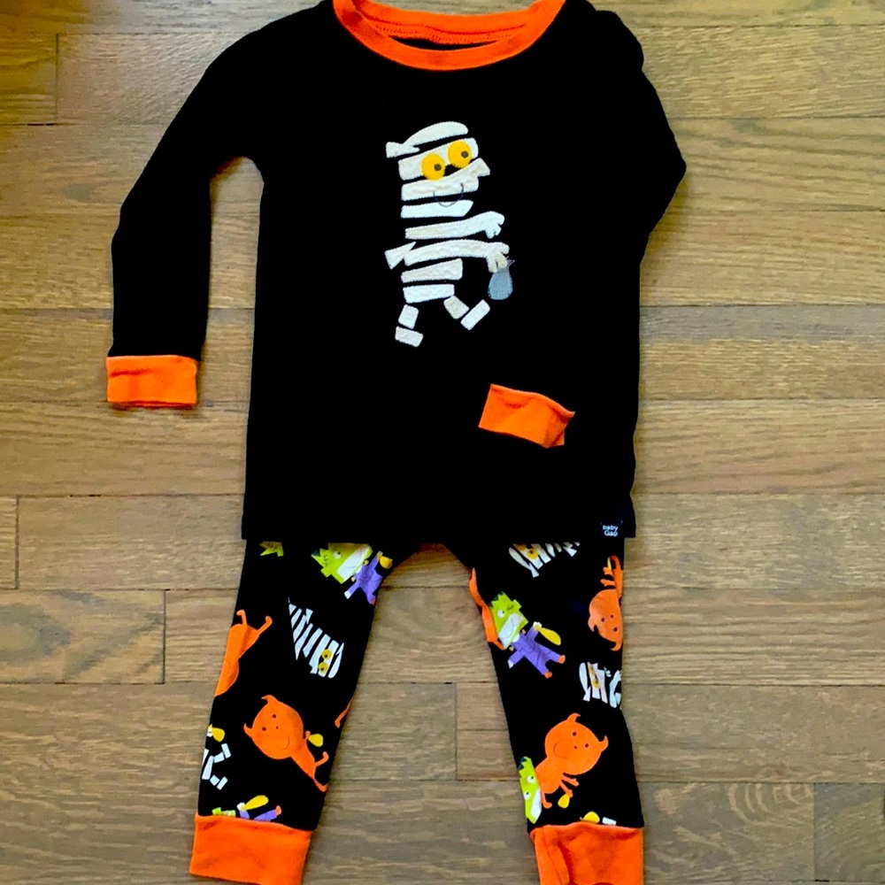 Halloween pajamas 12-18 months